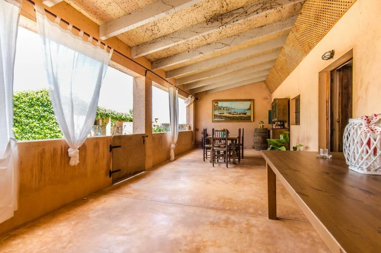 Farm stay Finca Agroturismo Sa Cova Den Borino Campos
