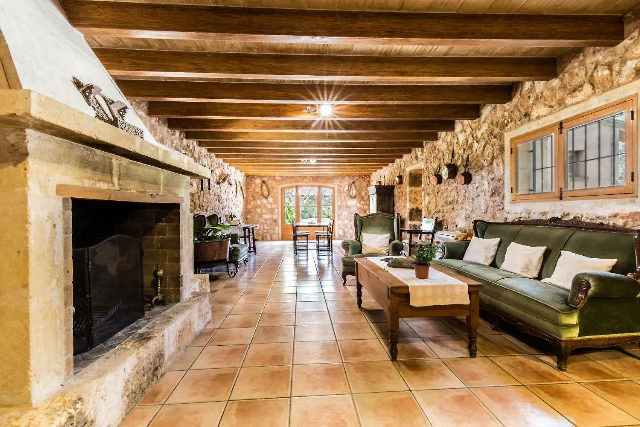 Finca Agroturismo Sa Cova Den Borino Campos  Spain