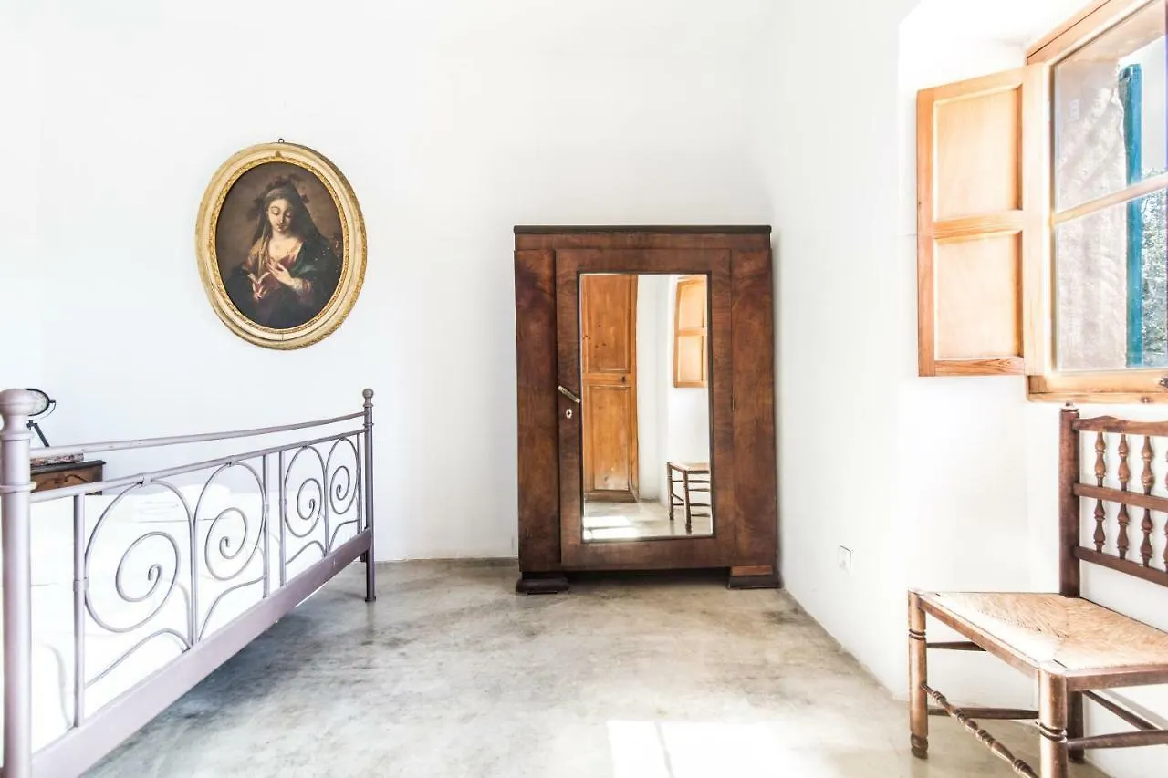 Farm stay Finca Agroturismo Sa Cova Den Borino Campos  Spain